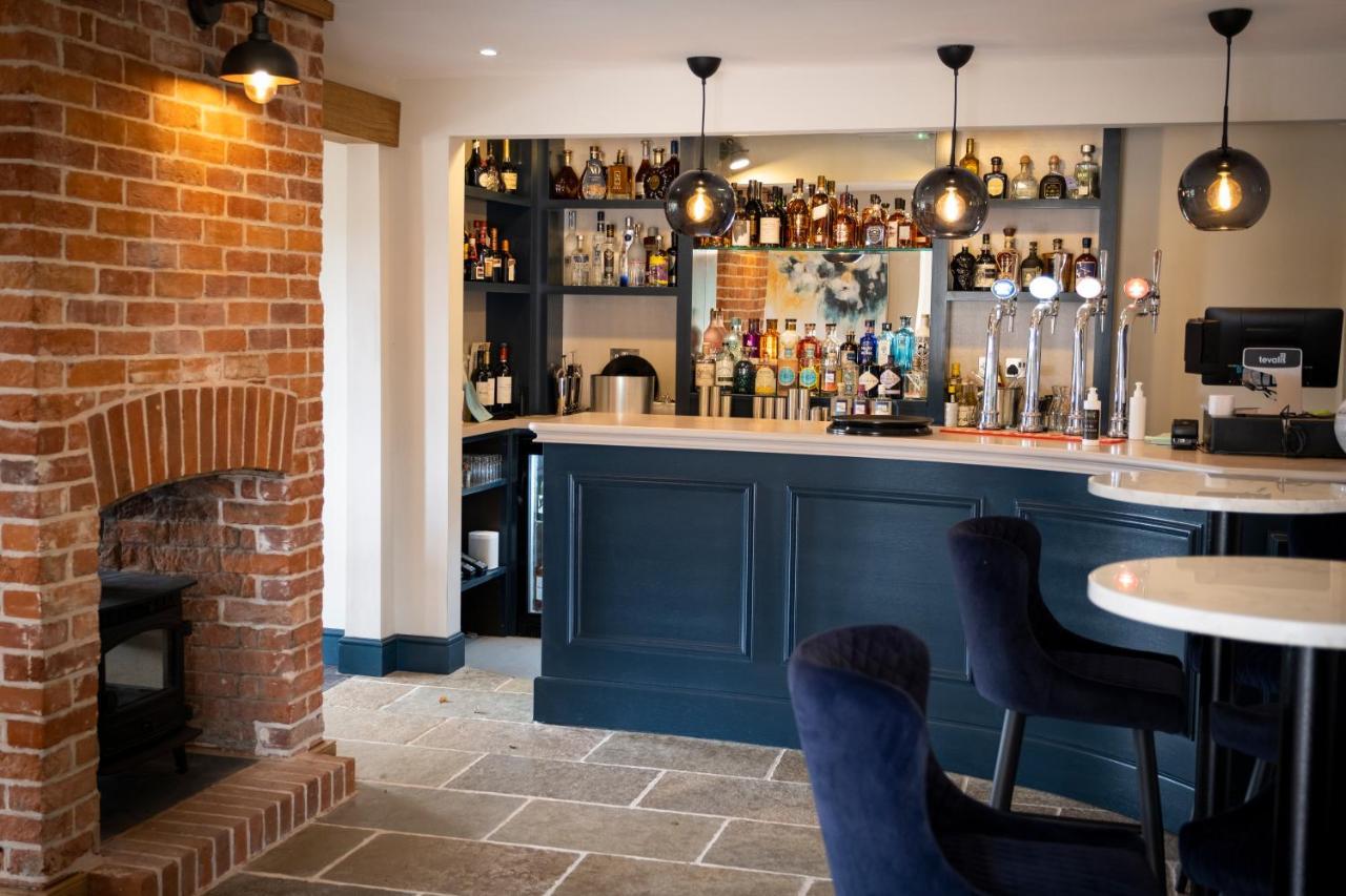 The Three Lions Hotel Fordingbridge Ngoại thất bức ảnh