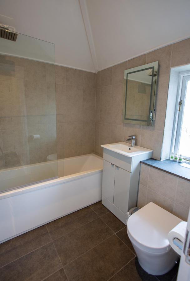 The Three Lions Hotel Fordingbridge Ngoại thất bức ảnh